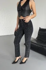 Leopar Taşlı Mom Fit Kot Pantolon 7089-23-(28-33) Leopar Taşlı Mom Fit Kot Pantolon 7089-23-(28-33)