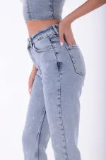 Yıldızlı Mom Fit Dikişsiz Paça Kot Pantolon 1753-08-(26-31) Yıldızlı Mom Fit Dikişsiz Paça Kot Pantolon 1753-08-(26-31)