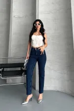Serpme Yıldızlı Mom Fit Kot Pantolon 7040-26-(27-32) Serpme Yıldızlı Mom Fit Kot Pantolon 7040-26-(27-32)