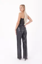 Wide Leg High Waisted Relaxed Jean  718-52-(28-33) Silicone Black