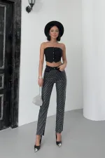 Stone Embellished Mom Fit Jeans 7092-23-(28-33)