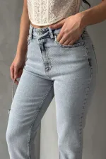 Flare Leg Mom Jeans 1774-08-(28-33) Flare Leg Mom Jeans 1774-08-(28-33)