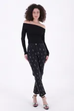 Tek Taraflı Droplı Mom Fit Kot Pantolon 7038-23-(26-31) Tek Taraflı Droplı Mom Fit Kot Pantolon 7038-23-(26-31)