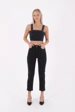 İnci Detaylı Mom Fit Kot Pantolon 1899-23-(26-31) İnci Detaylı Mom Fit Kot Pantolon 1899-23-(26-31)