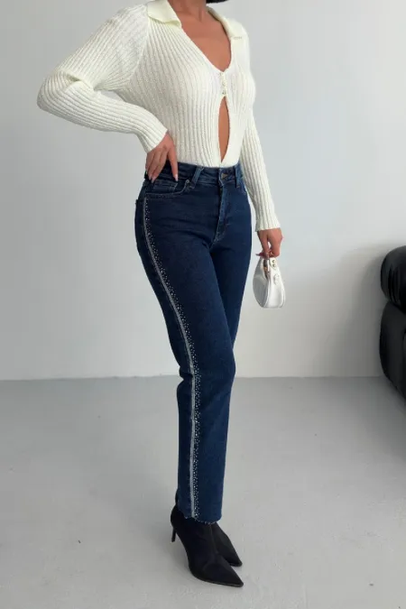 Şerit Taşlı Mom Fit Kot Pantolon 7110-26-(28-33) Şerit Taşlı Mom Fit Kot Pantolon 7110-26-(28-33)
