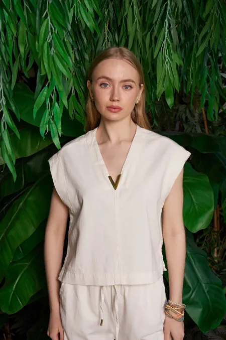 V-Neck Linen Blouse HS608-51-(S+L+4) V-Neck Linen Blouse HS608-51-(S+L+4)