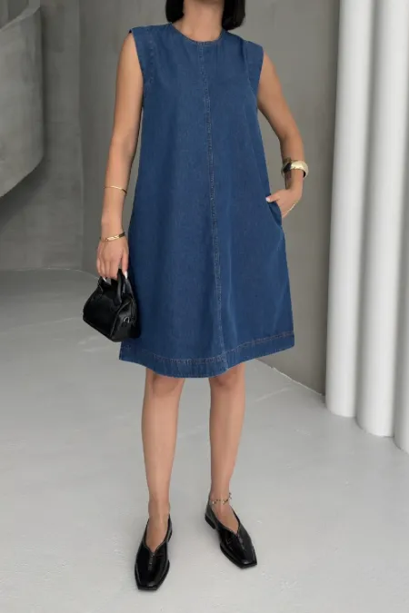 Sleeveless Oversize Denim Dress with Pocket 3043-26-(S-XL-6) Regular Dark Blue