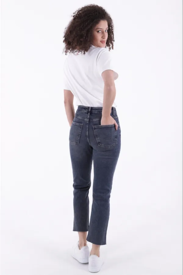 Dikişsiz Paça Mom Fit Kot Pantolon  764-28-(32-36)