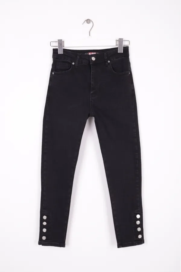Paçası Dört Düğmeli Kot Pantolon 786-23-(28-33) Paçası Dört Düğmeli Kot Pantolon 786-23-(28-33)