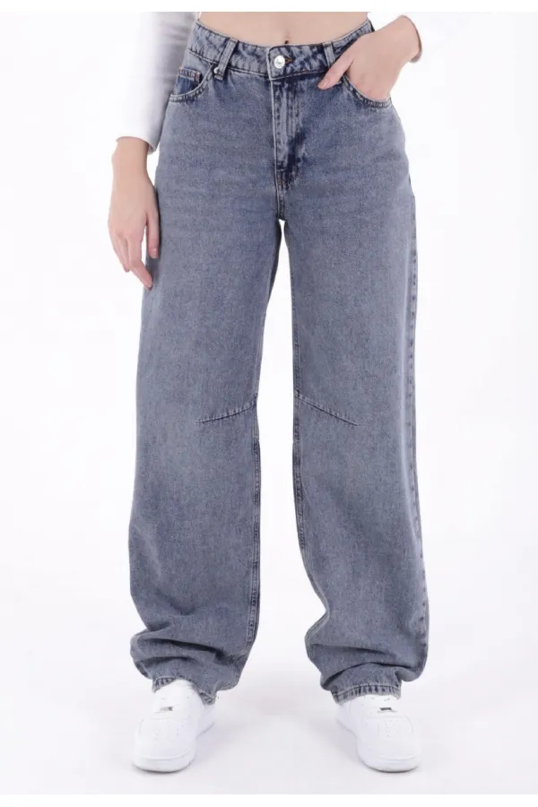 Baggy Jean with Dart Detail 7050-62-(26-29) Middle Blue - Tinted Baggy Jean with Dart Detail 7050-62-(26-29) Middle Blue - Tinted