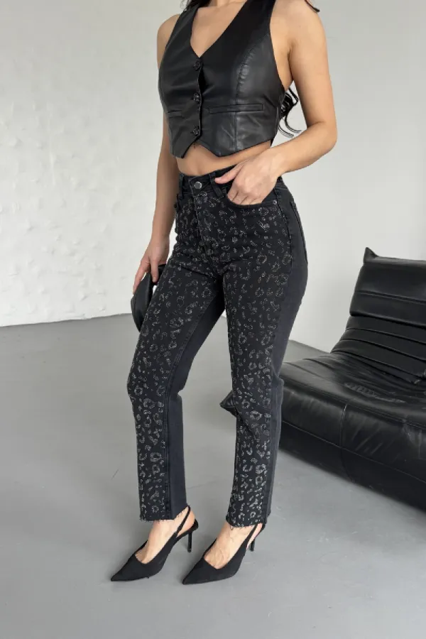 Leopar Taşlı Mom Fit Kot Pantolon 7089-23-(28-33) Leopar Taşlı Mom Fit Kot Pantolon 7089-23-(28-33)