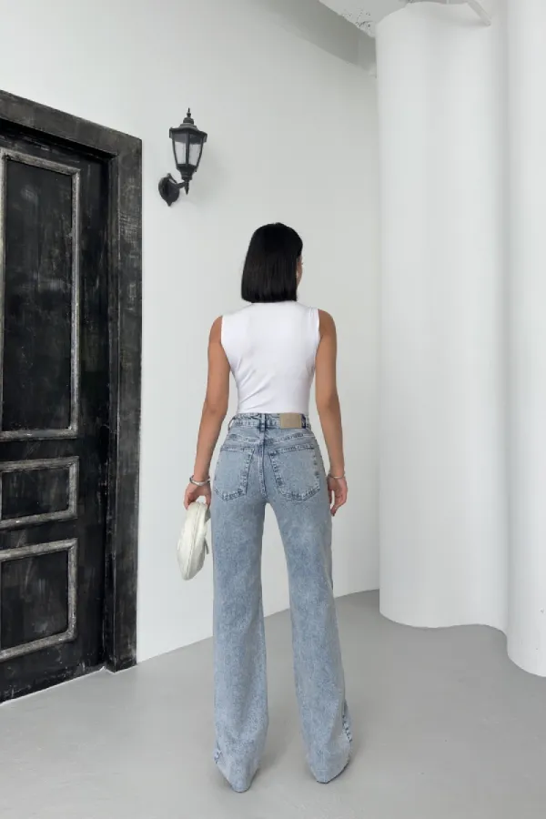 Cropped Leg Straight Fit Jeans 7070-14-(26-31)