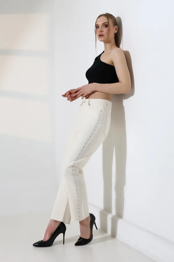 Şerit Taşlı Mom Fit Kot Pantolon  7110-80-(27-32)