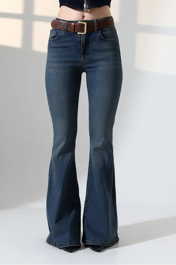 Wide Leg Flared Jean 7067-62-(27-32) Middle Blue - Tinted