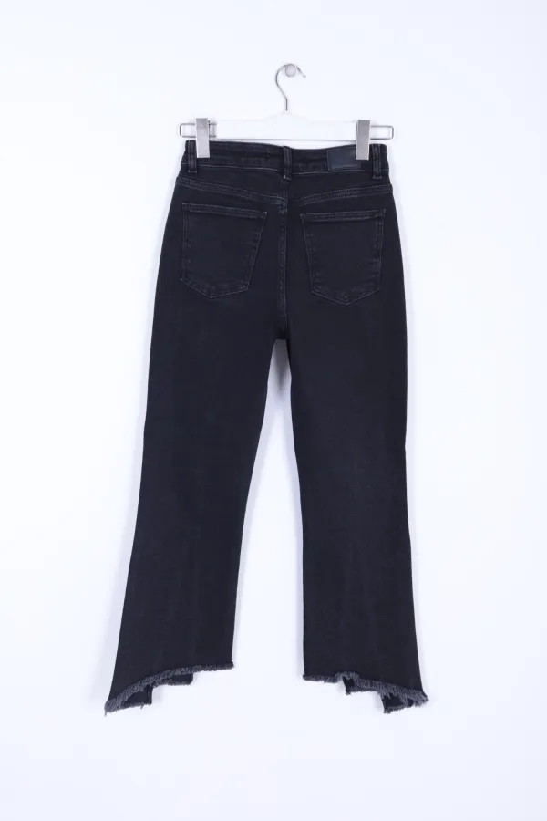 Püsküllü Parçalı Kot Pantolon 1859-23-(26-31) Püsküllü Parçalı Kot Pantolon 1859-23-(26-31)