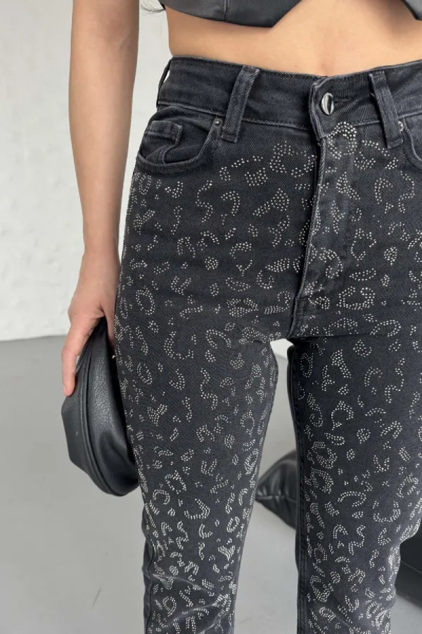 Leopar Taşlı Mom Fit Kot Pantolon 7089-23-(28-33) Leopar Taşlı Mom Fit Kot Pantolon 7089-23-(28-33)
