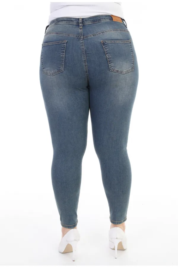 Az Yırtıklı Skinny Kot Pantolon 826-02-(30-36) Az Yırtıklı Skinny Kot Pantolon 826-02-(30-36)