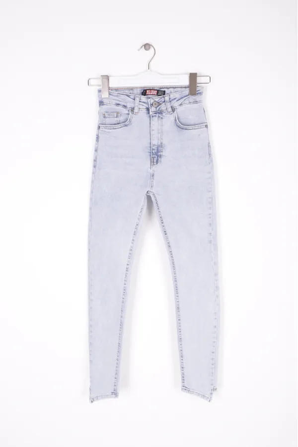 Asimetrik Paçalı Kot Pantolon 935-08-(28-33) Asimetrik Paçalı Kot Pantolon 935-08-(28-33)