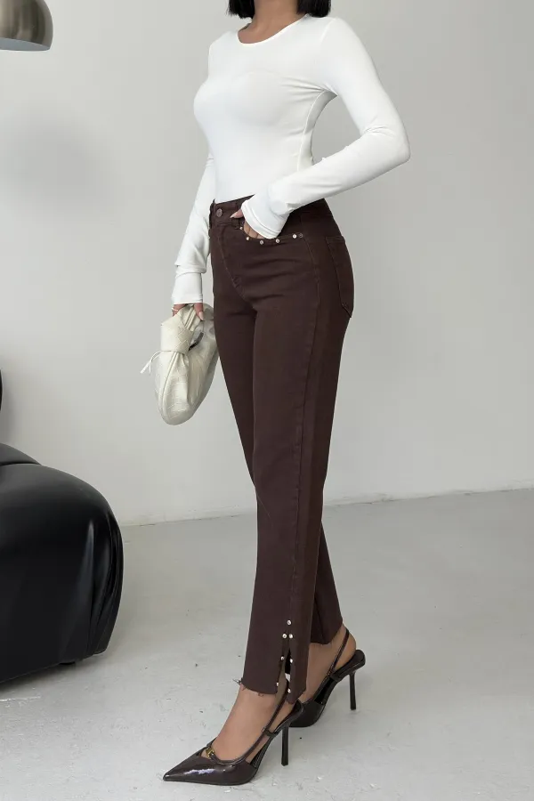 Mom Jean with Side Slits 1774-78-(26-31) Brown Mom Jean with Side Slits 1774-78-(26-31) Brown