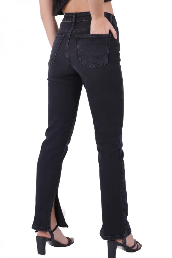 Yırtmaç Detaylı Düz Jean 1844-03-(28-33) Yırtmaç Detaylı Düz Jean 1844-03-(28-33)