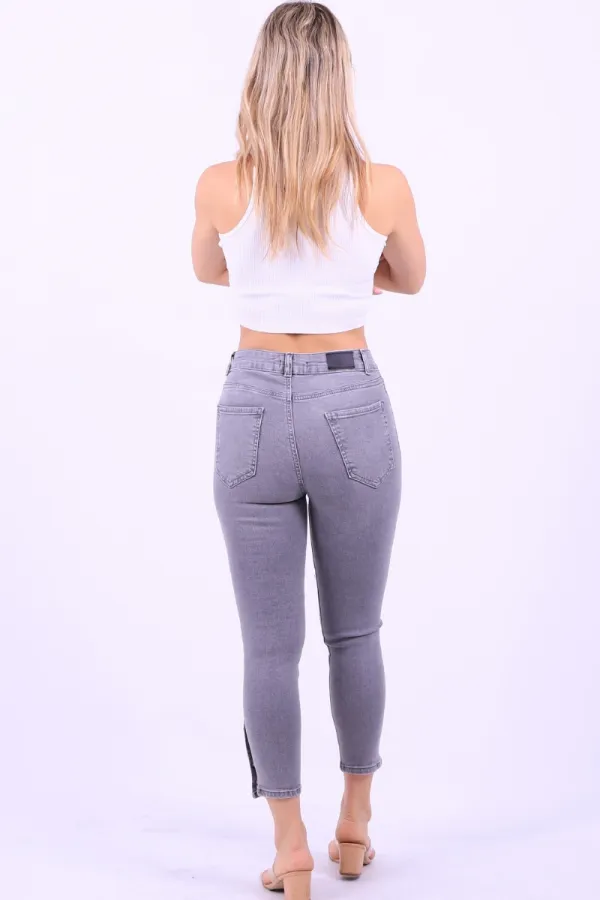 Paçası Dört Düğmeli Kot Pantolon 786-22-(26-31) Paçası Dört Düğmeli Kot Pantolon 786-22-(26-31)