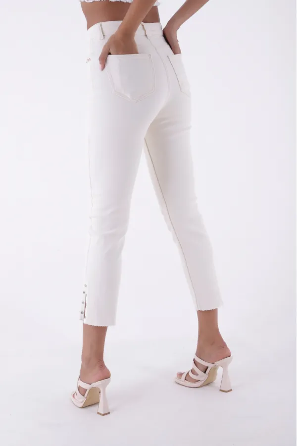 Flare Leg Mom Jeans 1774-80-(26-31) Flare Leg Mom Jeans 1774-80-(26-31)