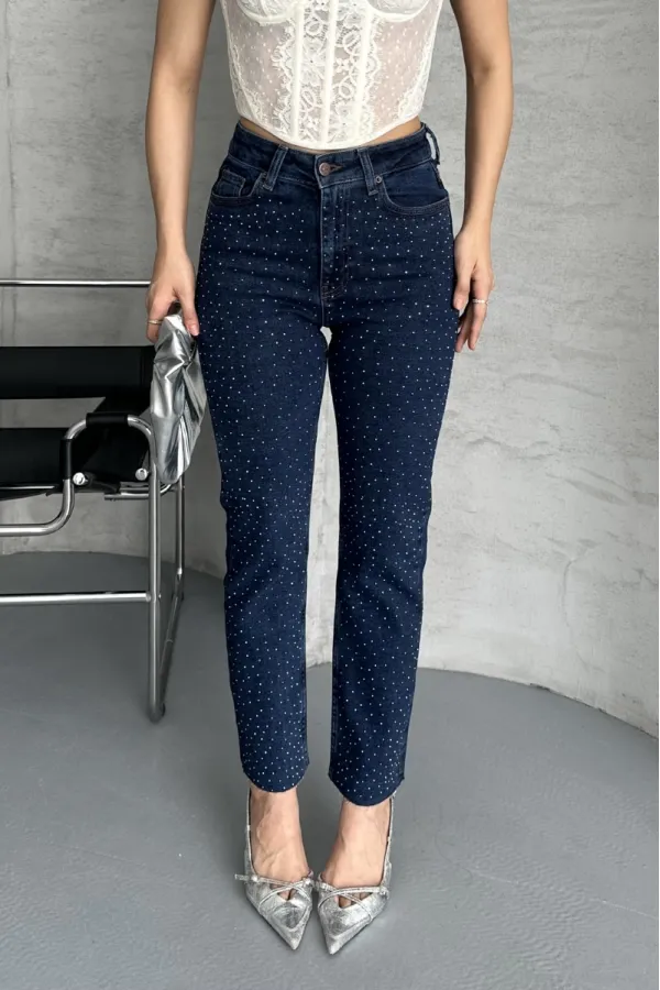 Serpme Yıldızlı Mom Fit Kot Pantolon 7040-26-(27-32) Serpme Yıldızlı Mom Fit Kot Pantolon 7040-26-(27-32)