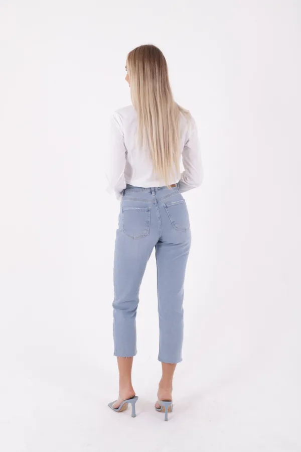 İnci Detaylı Mom Fit Kot Pantolon 1899-15-(26-31) İnci Detaylı Mom Fit Kot Pantolon 1899-15-(26-31)