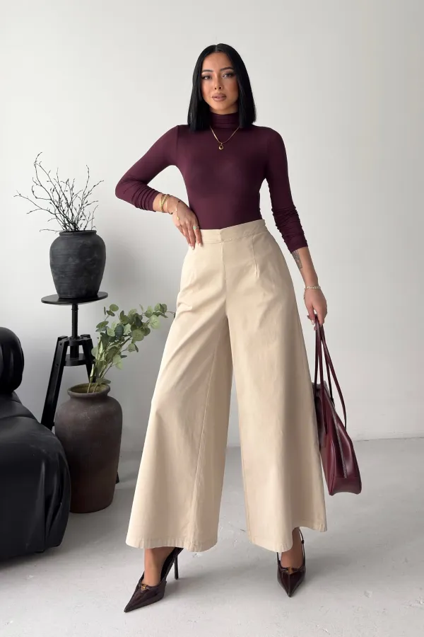 Arkası Lastikli Bol Paça Kot Pantolon 7120-65-(36-44) Arkası Lastikli Bol Paça Kot Pantolon 7120-65-(36-44)