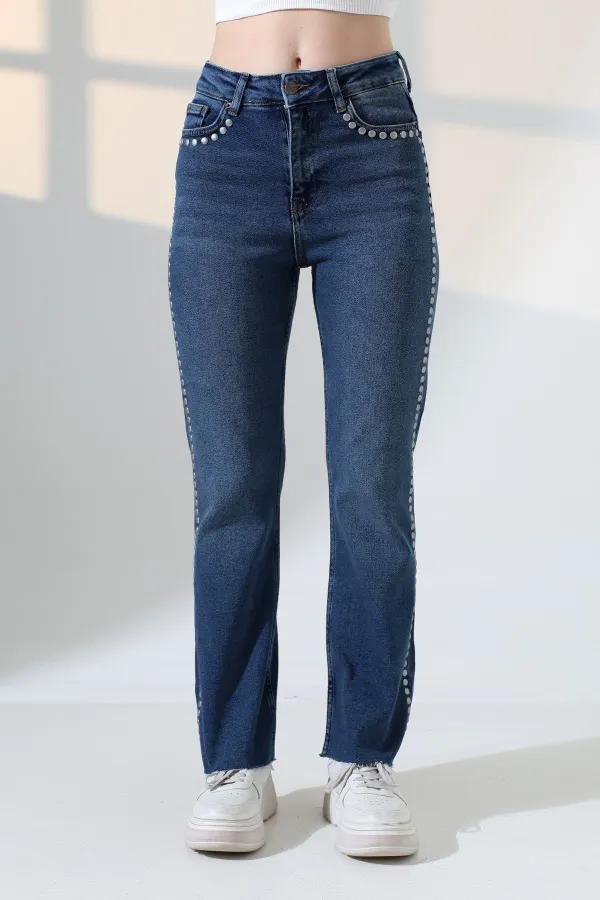 Zımba Taşlı İspanyol Mom Fit Kot Pantolon 7192-01-(26-31) Zımba Taşlı İspanyol Mom Fit Kot Pantolon 7192-01-(26-31)