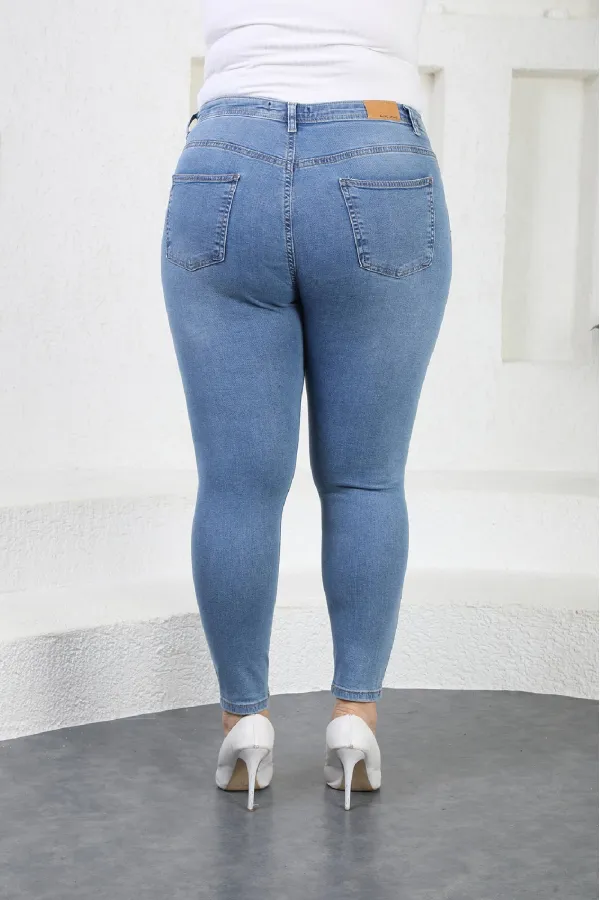Lazer Yırtıklı Kot Pantolon 526-15-(48-54) Lazer Yırtıklı Kot Pantolon 526-15-(48-54)