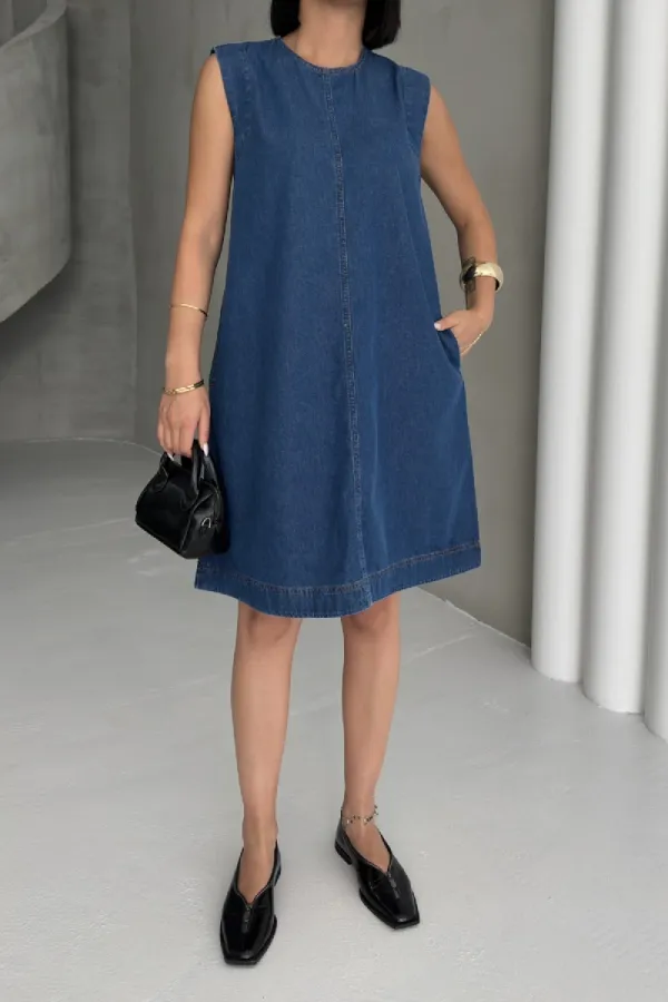 Sleeveless Oversize Denim Dress with Pocket 3043-26-(S-XL-6) Regular Dark Blue