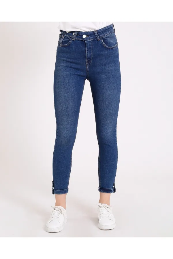 Kemerli Düğmeli Kot Pantolon 754-01-(26-31) Kemerli Düğmeli Kot Pantolon 754-01-(26-31)