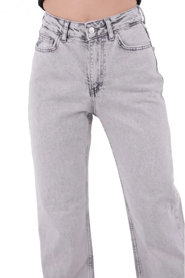 Paçası Yırtmaçlı Boru Paça Relax Kot Pantolon  931-22-(26-30)