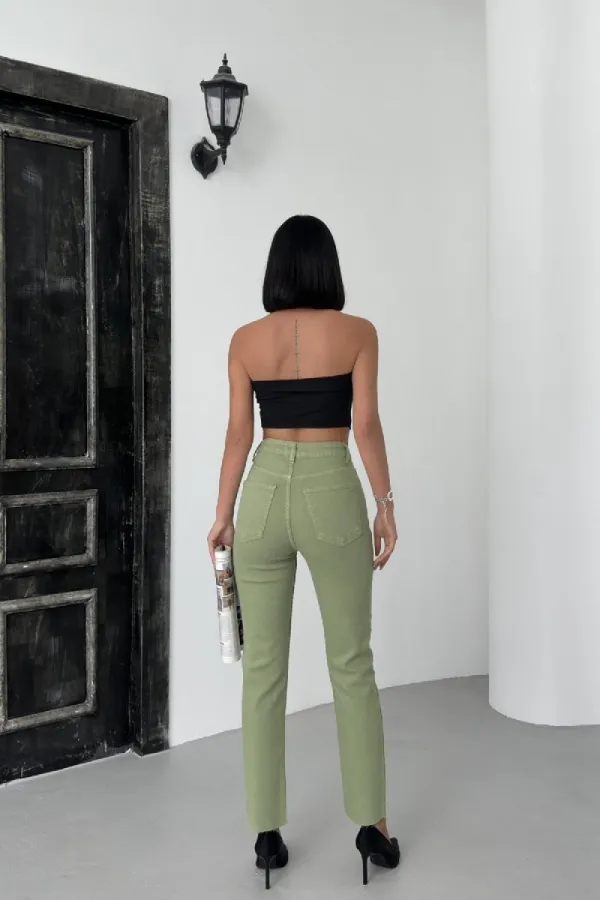 Dikişsiz Paça Mom Fit Kot Pantolon  764-72-(27-32)