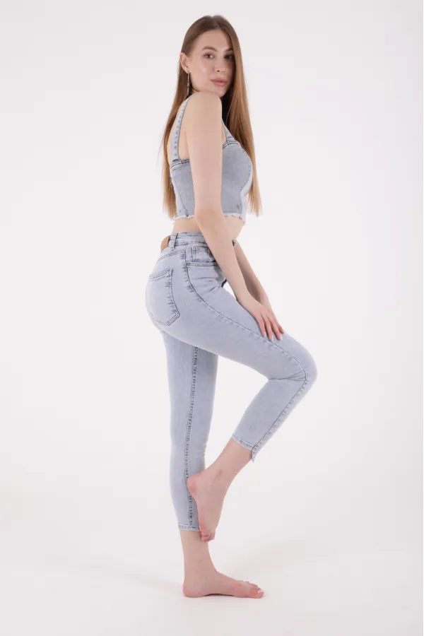 Asimetrik Paçalı Kot Pantolon 935-08-(26-31) Asimetrik Paçalı Kot Pantolon 935-08-(26-31)