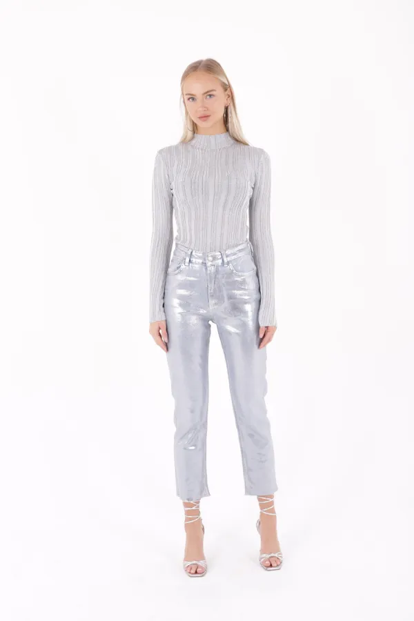 Dikişsiz Paça Mom Fit Kot Pantolon  764-48-(26-31)