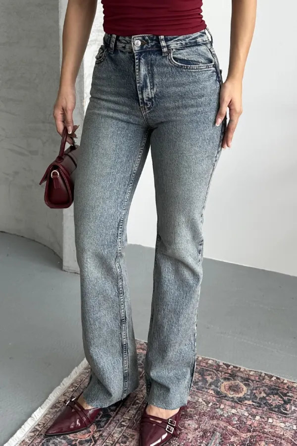 Kesik Paça Straight Fit Kot Pantolon  7114-62-(28-33)