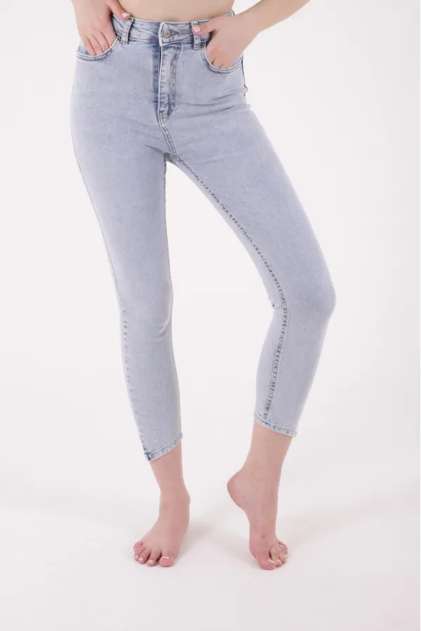 Asimetrik Paçalı Kot Pantolon 935-08-(26-31) Asimetrik Paçalı Kot Pantolon 935-08-(26-31)