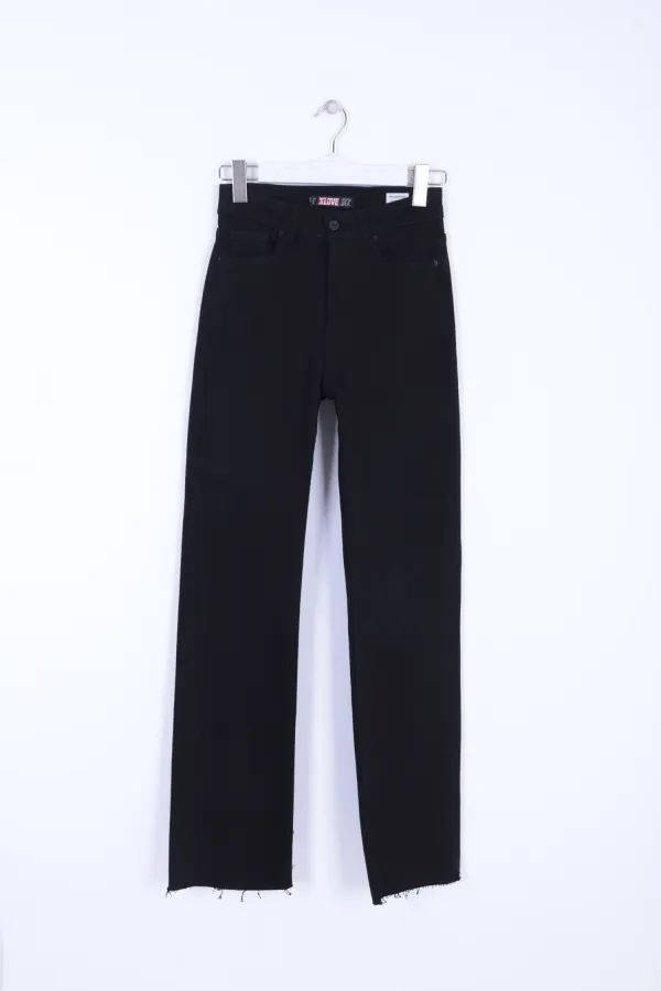 Dikişsiz Paça Bol Paça Relax Kot Pantolon 1726-07-(26-31) Dikişsiz Paça Bol Paça Relax Kot Pantolon 1726-07-(26-31)