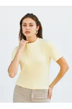 050734 Crew Neck Crop T-Shirt