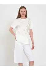 050741 T132 Crew Neck Beaded Print T-shirt