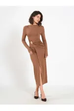 Robe midi drapée sur le devant 111699