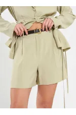 010867 Pileli Mini Şort