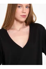 050736 V-Neck Knitted T-Shirt