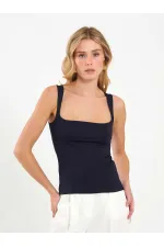 071857 Kare Yaka Askılı Bluz