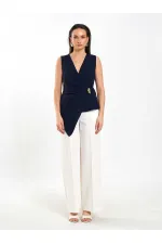 071892 Chemisier asymétrique à col en V et boucle