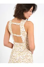 Robe 111537 avec boucle métallique au dos