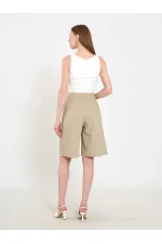 010880 Stella Bermuda Shorts with Buckle
