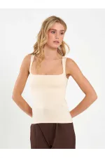 071857 Kare Yaka Askılı Bluz